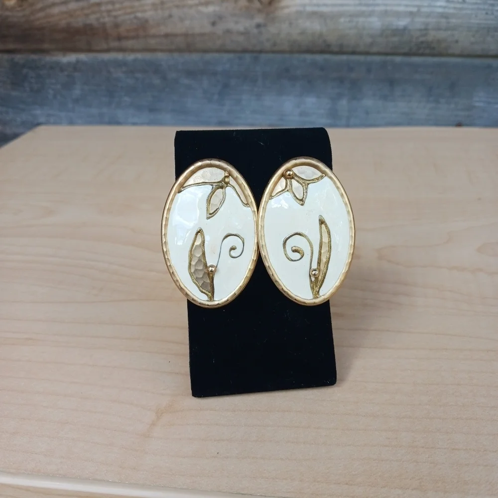Vintage Elegant White Enamel And Gold Tone Oval Peirced Earrings MCM Large